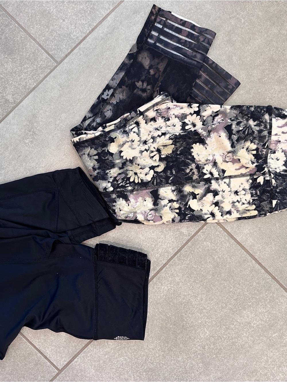 FP Movement Free People Leggings Lot of 2 Floral + Black Activewear women L